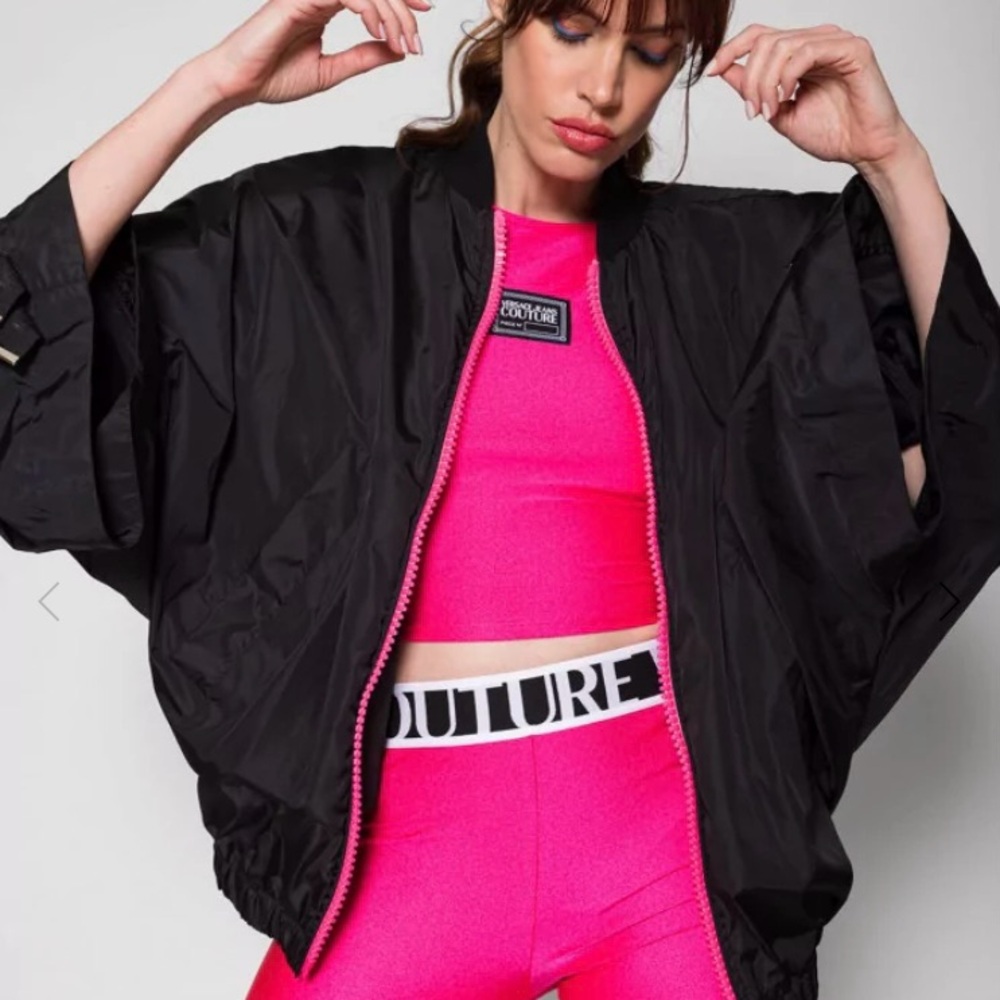 KHRISJOY Ruffled Windbreaker - Black/Pink
